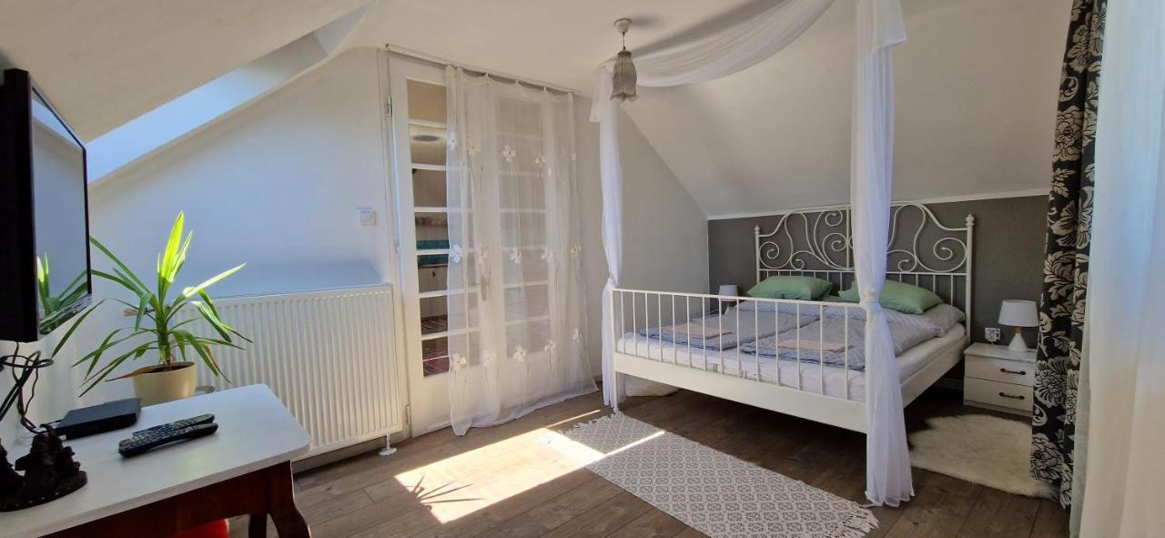 Boholand Apartman เอ็กเกอร์ ภายนอก รูปภาพ